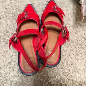 Wild Fable Red Buckle Flats
Size 10
Excellent used condition